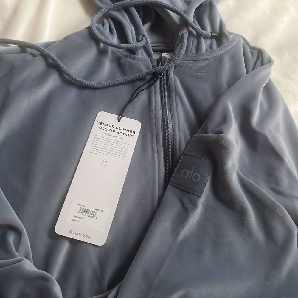NWT Alo Yoga Velour Glimmer Full Zip Hoodie Size Small - Picture 5 of 12